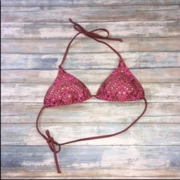 Xhilaration Triangle Bikini Top - Picture 2 of 4